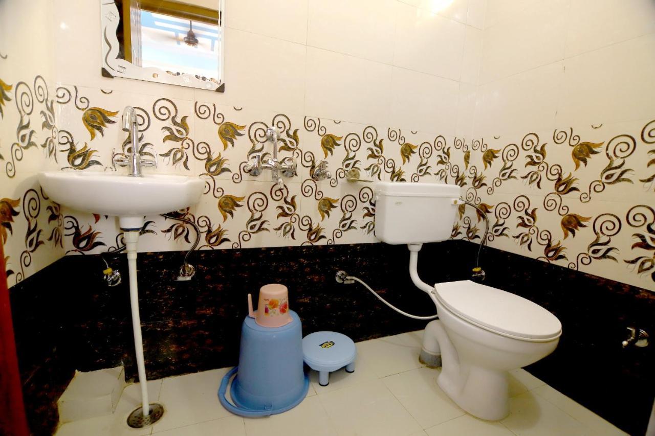 Hotel Comfort Inn Homestay Dehradun Exterior photo
